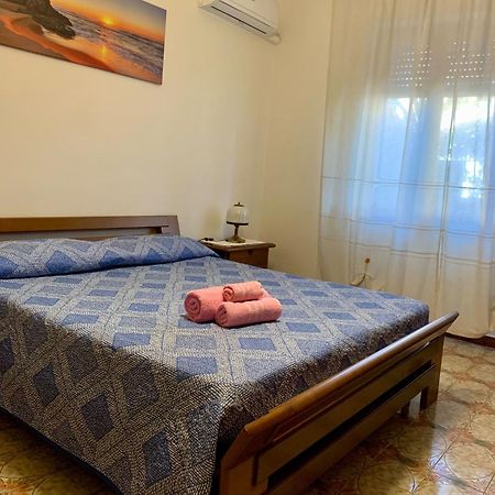 B & B Il Mirto 2 SantʼAntìoco 外观 照片