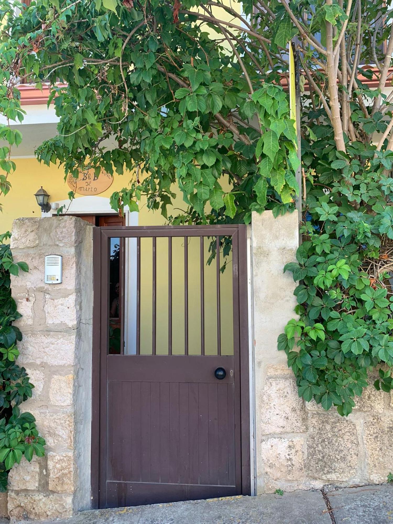 B & B Il Mirto 2 SantʼAntìoco 外观 照片