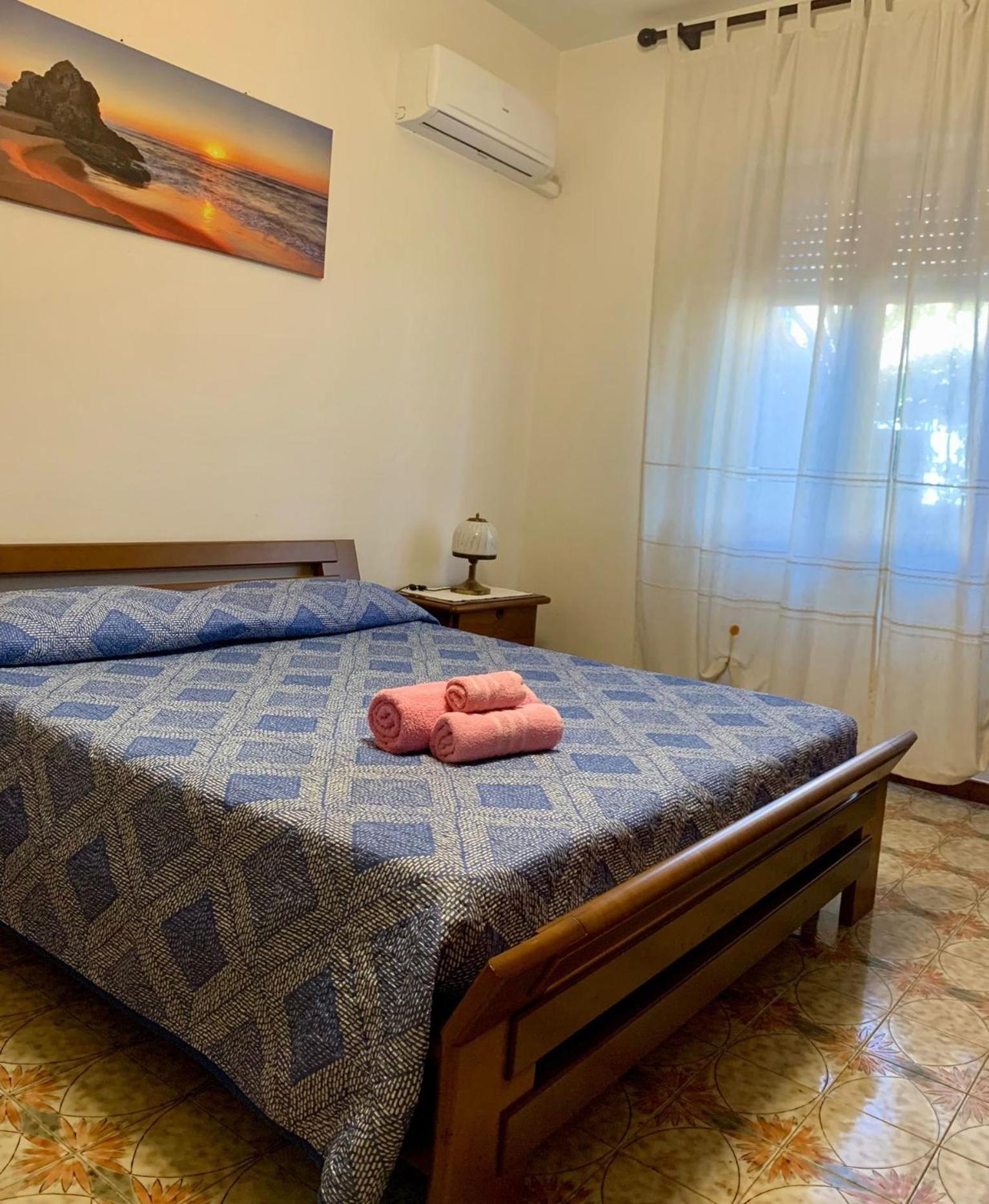 B & B Il Mirto 2 SantʼAntìoco 外观 照片
