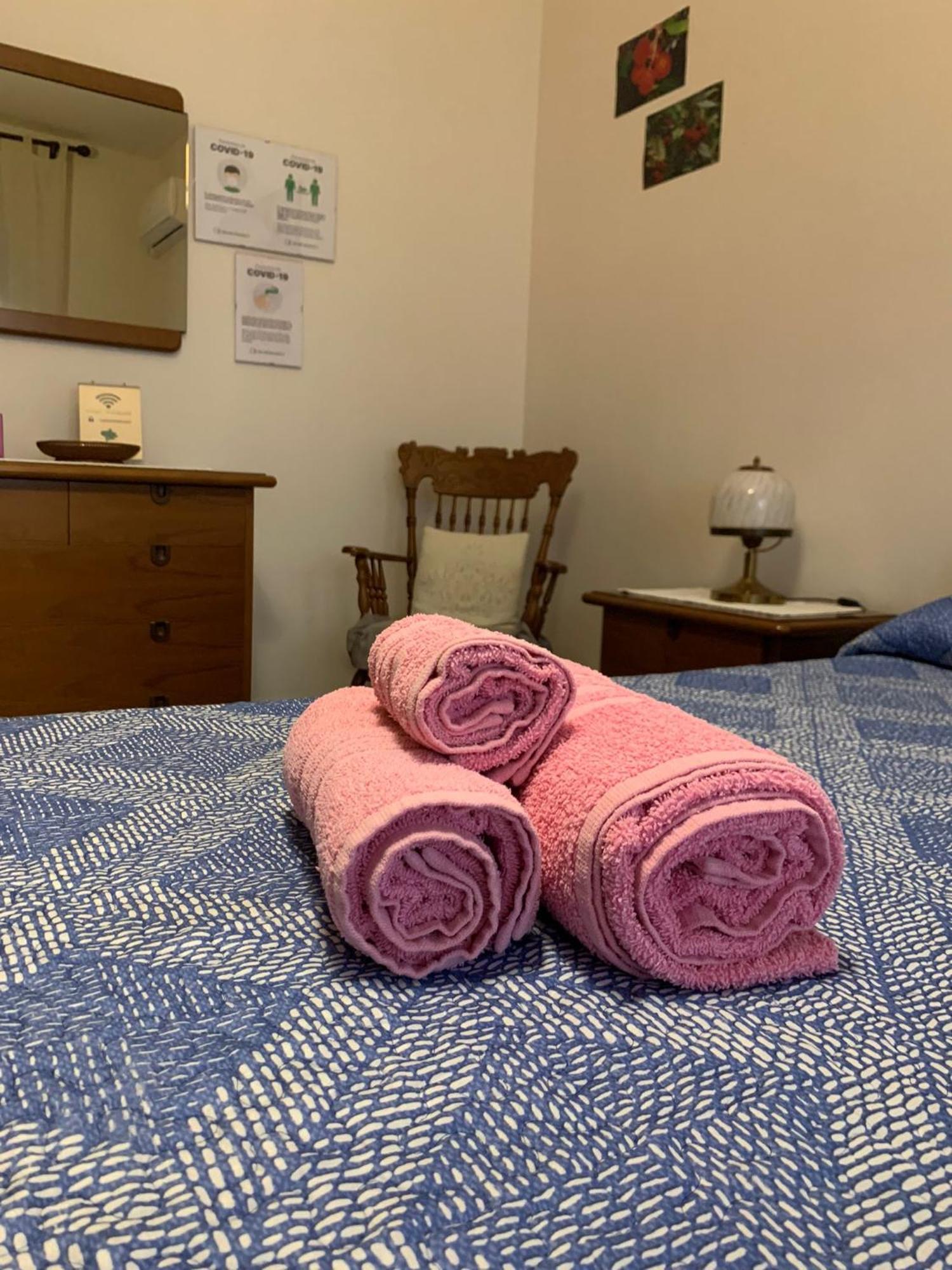 B & B Il Mirto 2 SantʼAntìoco 外观 照片